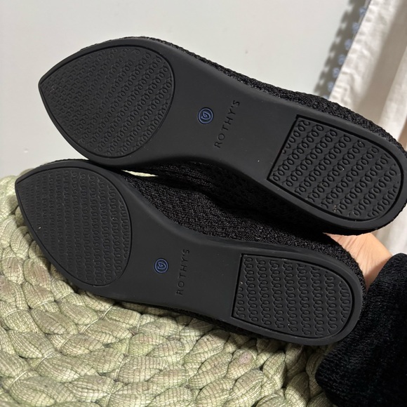 Rothy’s The Point Black Honeycomb Knit Point Top Slip On Flats Size 8.5 - Picture 13 of 13